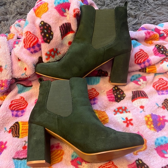 Macy's Shoes Green Boots Poshmark